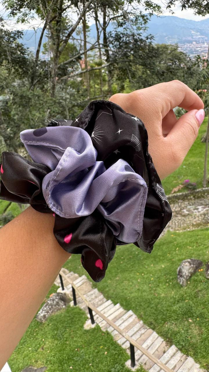 SCRUNCHIE EXTRAVAGANCE