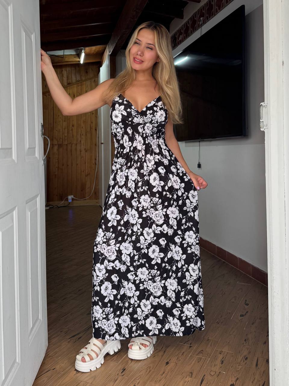 31007 VESTIDO TIRAS COPA